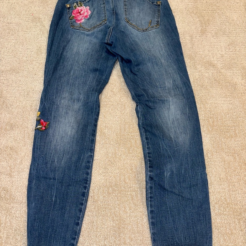 Red and Blue Skinny Jeans with Floral Embroidery - Picture 3 of 3